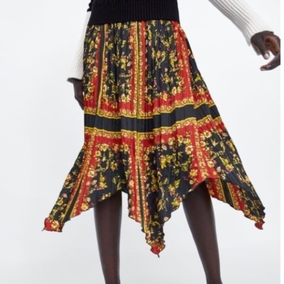 NWT ZARA PLEATED PRINTED SKIRT XSmall BLOGGER BOHO - Picture 4 of 5